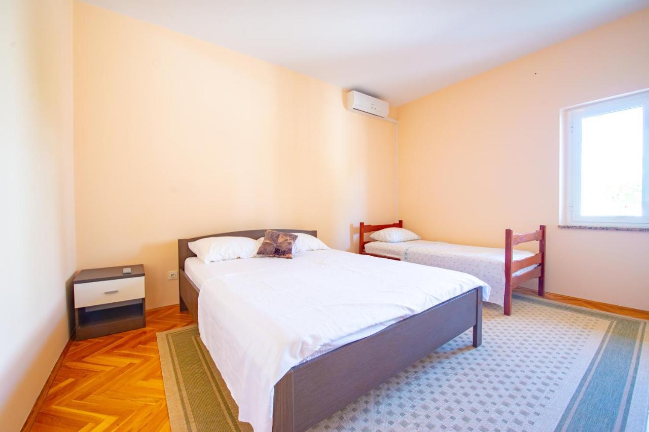 Apartments Facini Kosljun Exterior photo